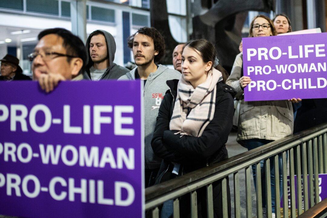 Nurses and Midwives in Queensland Now Able to Prescribe Abortion Drugs