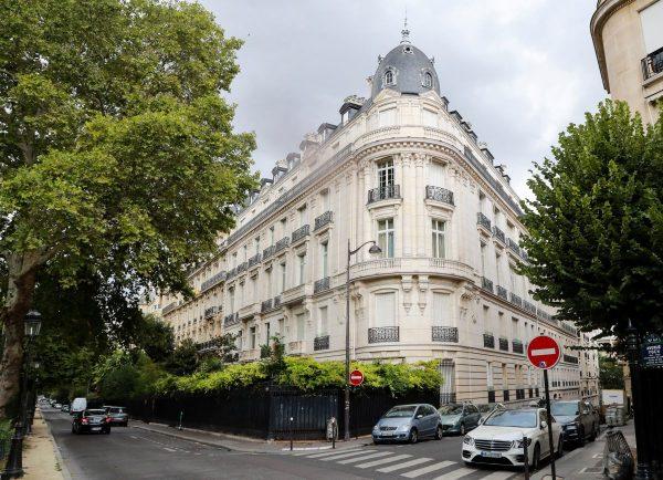 An apartment building owned by Jeffrey Epstein in the 16th arrondissement of Paris, on Aug. 12, 2019. (Jacques Demarthon/AFP/Getty Images)