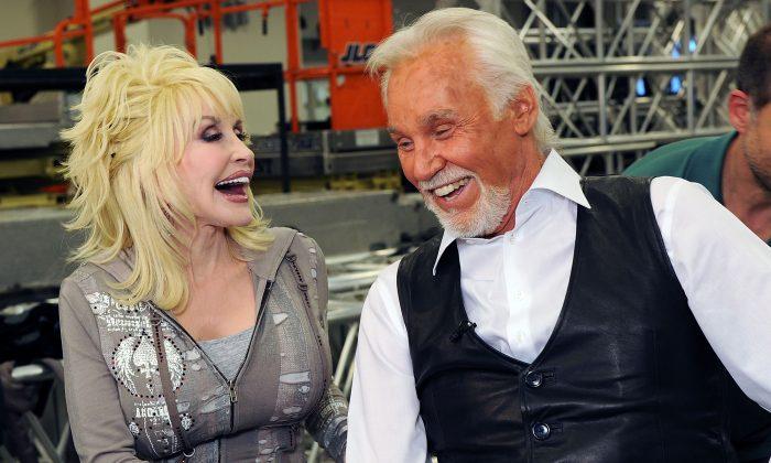 Dolly Parton and Kenny Rogers Celebrate Over 30 Years of Music and Friendship