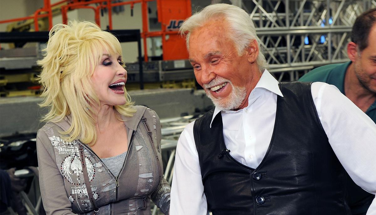 Dolly Parton and Kenny Rogers Celebrate Over 30 Years of Music and Friendship