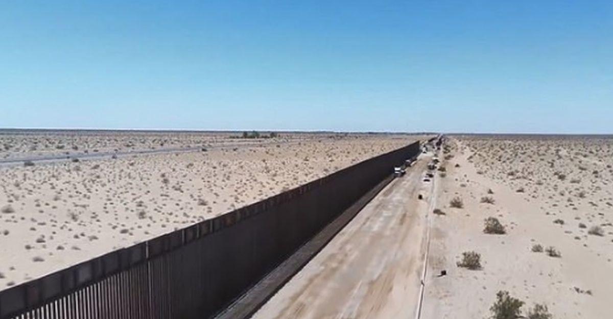 Pentagon: Border Wall Going Up at About 1 Mile Per Day, and Rising