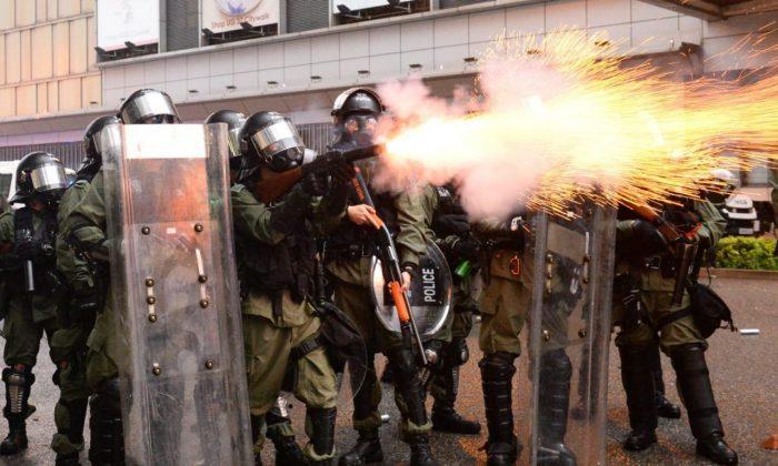 UK Halts Training for Hong Kong Police