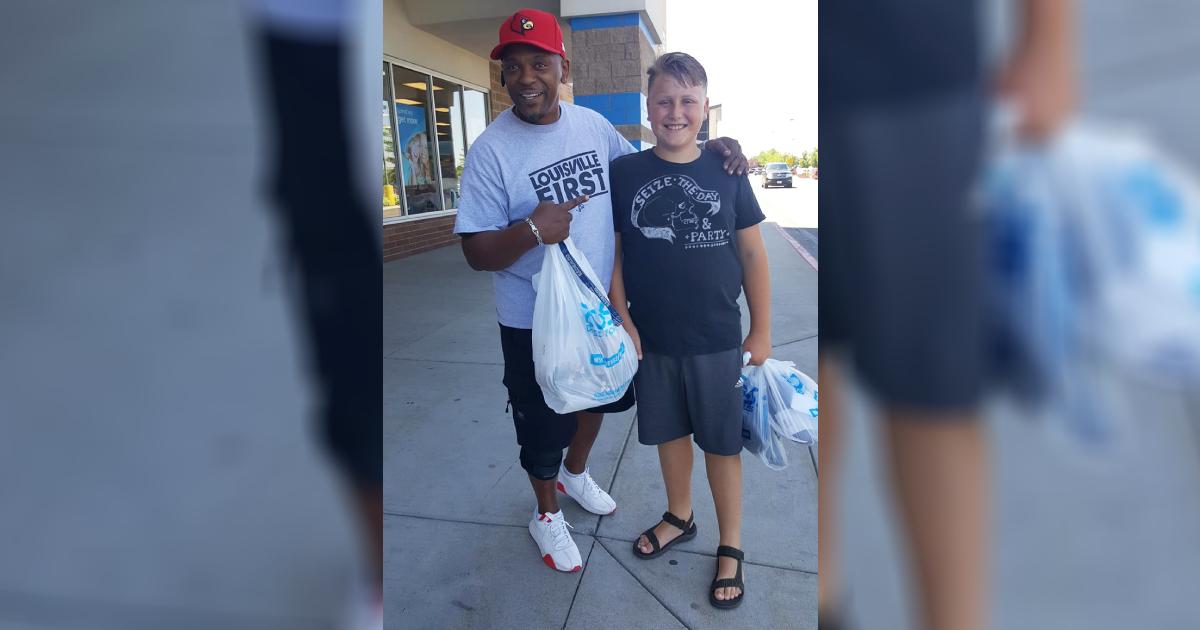 Idaho Man Buys New Shoes for Teen After His Mom Says She Only Has $20