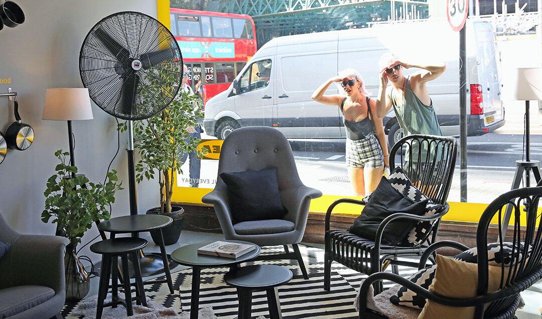 Service sector bounces back in January as Omicron curbs ease