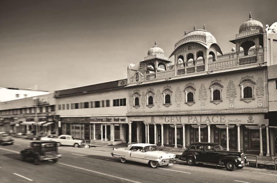 The Kaliswals moved to Mirza Ismail Road in Jaipur in 1852—it is the flagship store. (Courtesy of Sanjay Kasliwal)