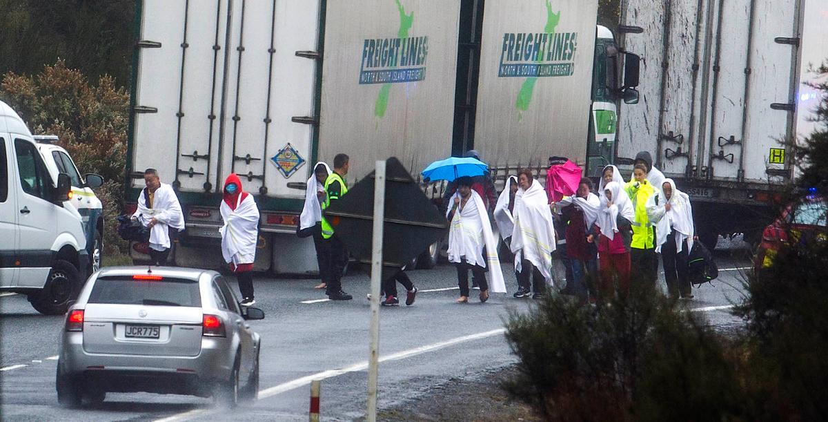 Tour Bus Crashes on Wet New Zealand Road, 5 Chinese Killed