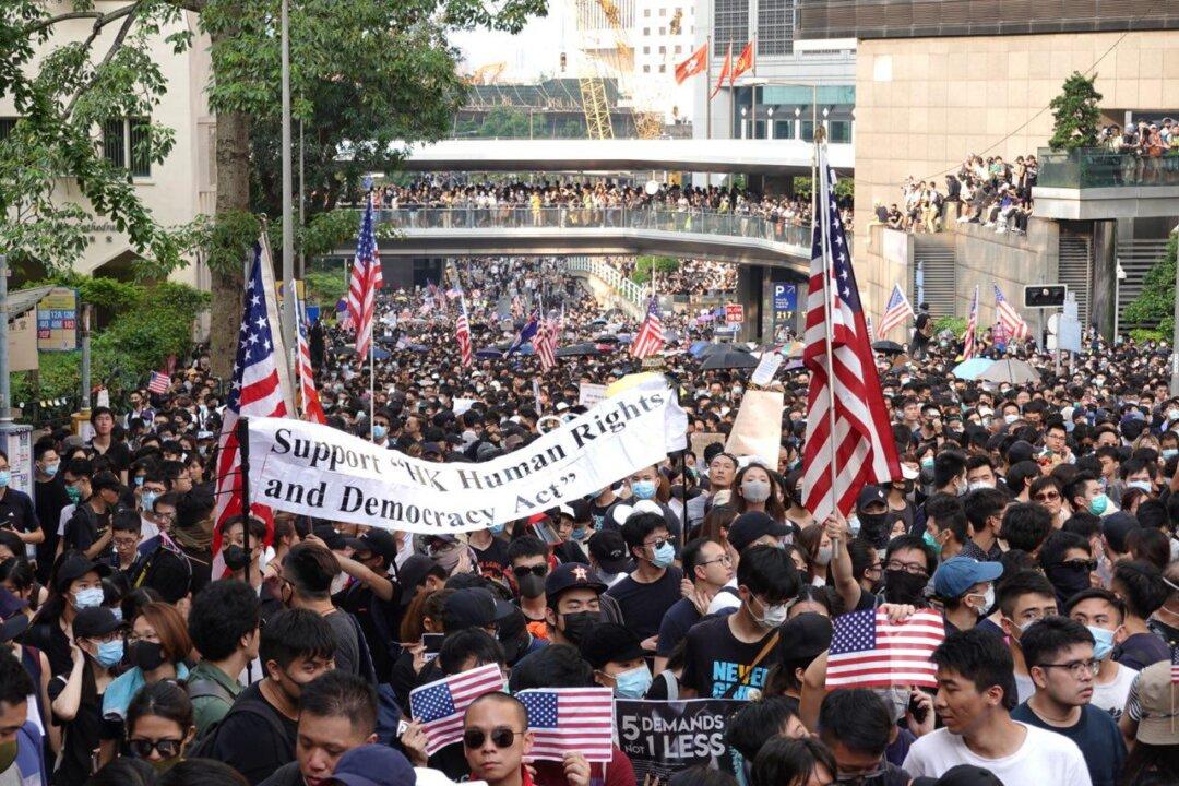 Hong Kong Government Claims Protesters’ Demand for Updated US-Hong Kong Policy Amounts to Foreign Interference