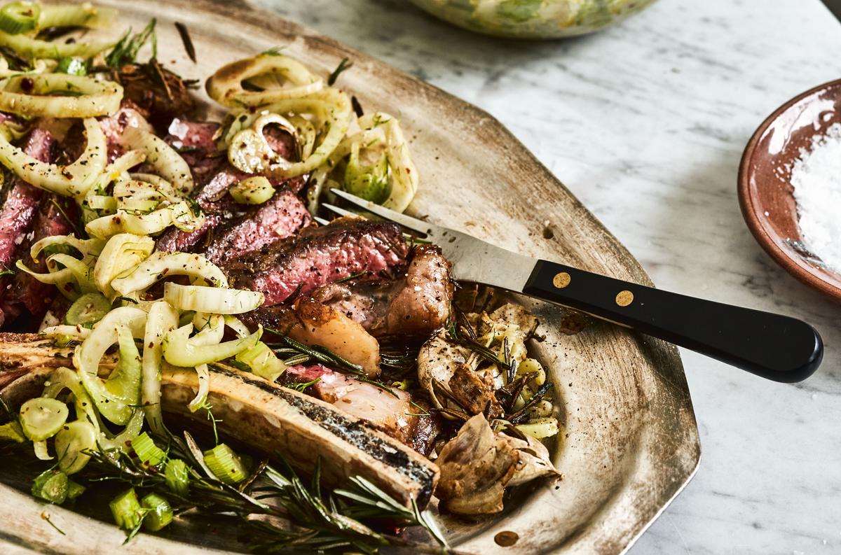 Butter-Basted Rib-Eye With Crunchy Fennel Salad