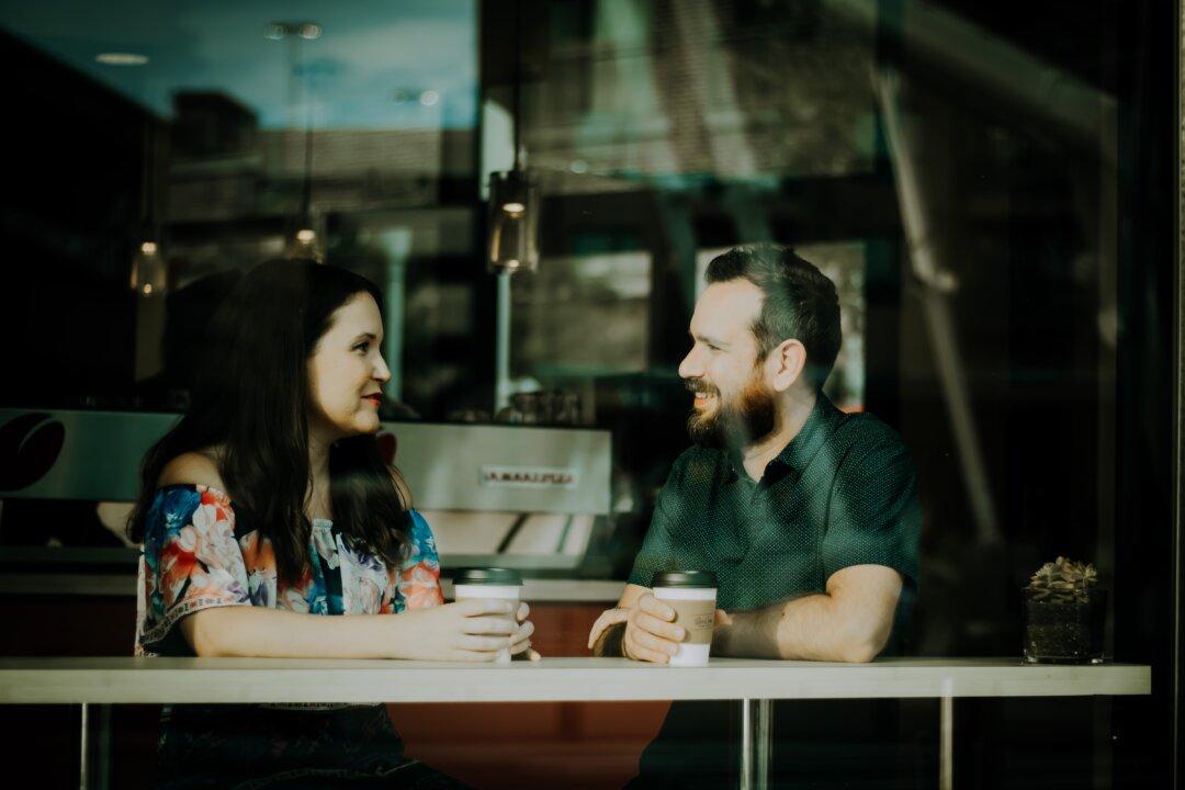 Ben Franklin’s 6 Steps to Becoming a Good Conversationalist