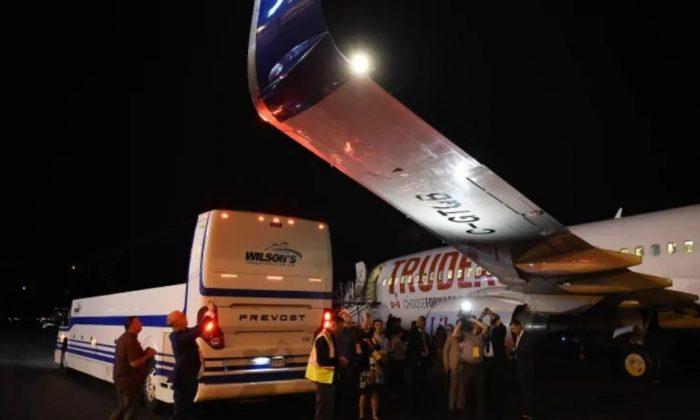 Trudeau’s Election Plane Damaged After Media Bus Drives Under Wing