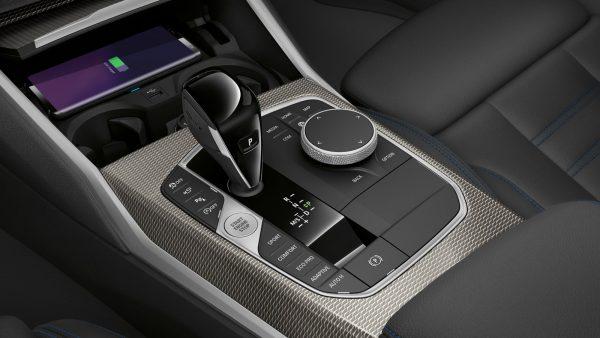 Gear selector with iDrive touchpad. (Courtesy of BMW)