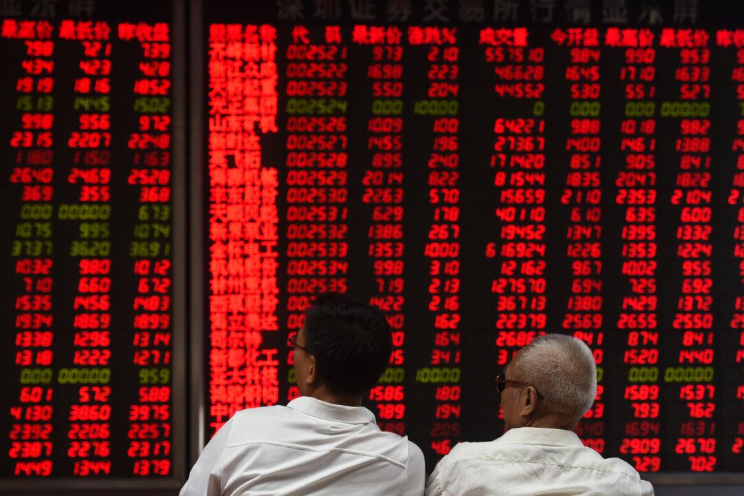 US Pensions Under More Pressure to Divest From Chinese Securities