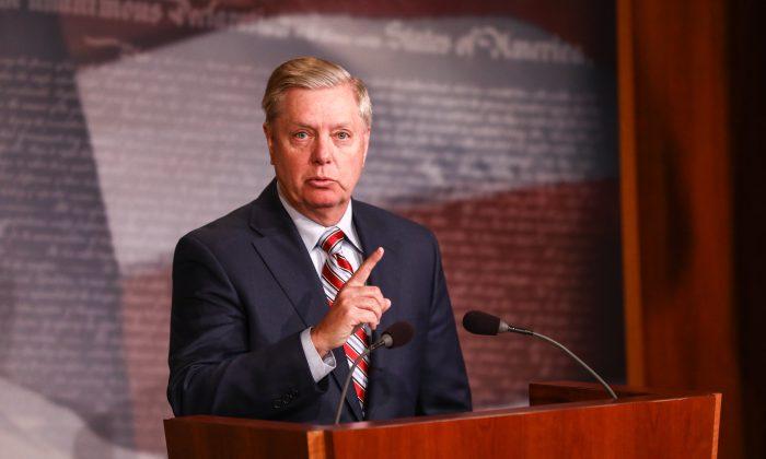 Lindsey Graham Vows to Have Whistleblowers Testify Publicly If Impeachment Goes Through
