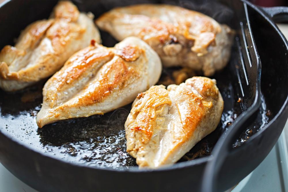 Sautéed chicken. (Shutterstock)