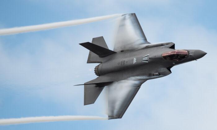 F-35s Team Up With Army Missile Defense in ‘Major Milestone’ for Battle Concept