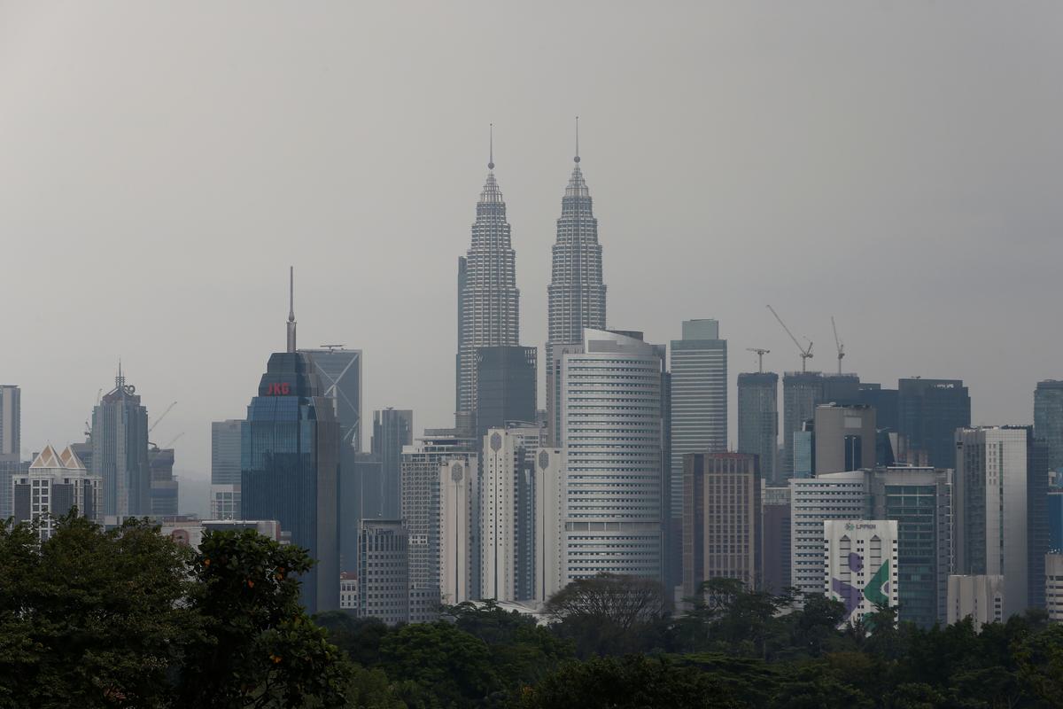 Banned Malaysian Glovemaker Denies It Uses Forced Labor