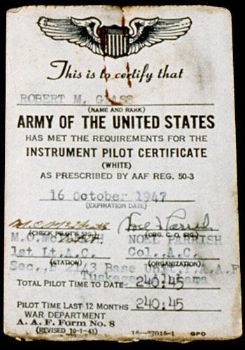A signed Tuskegee Airman flight certificate (©<a href="https://commons.wikimedia.org/wiki/File:Airglasspilotcert-NPS.jpg">Wikimedia Commons</a>)