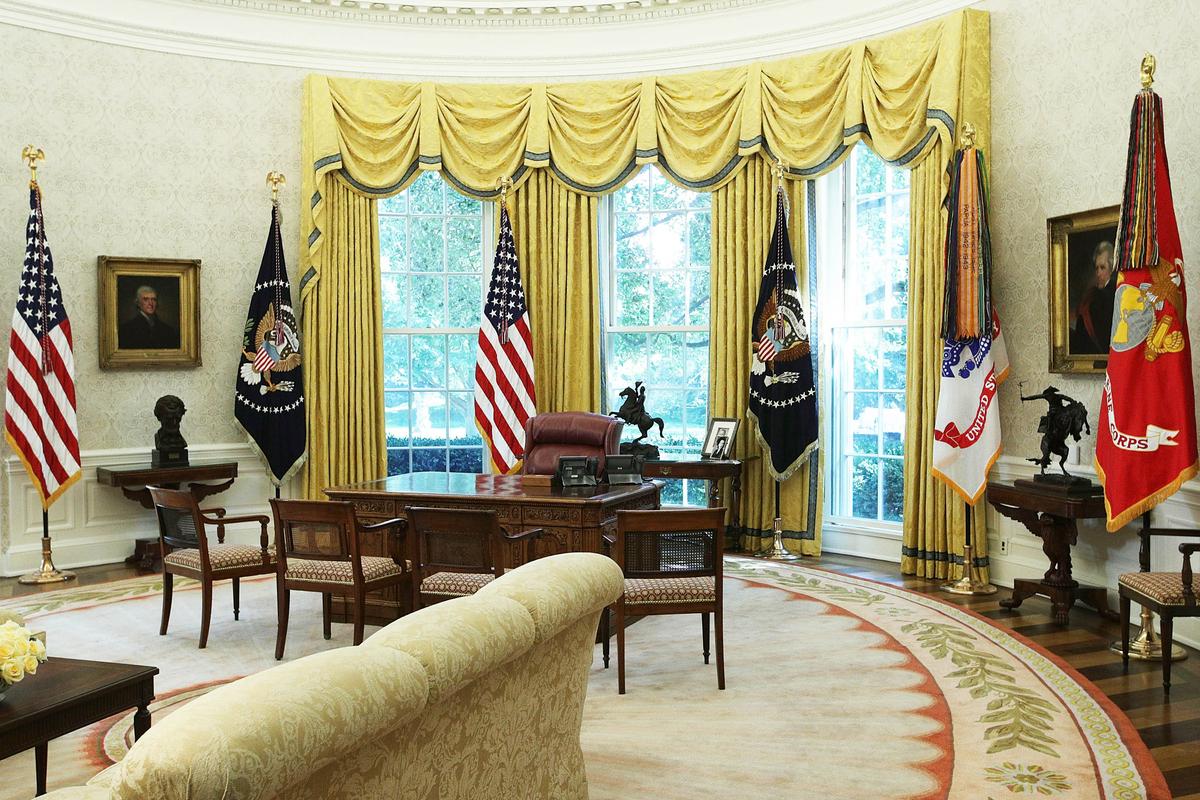 The Oval Office of the White House is seen after renovations including new wallpaper Aug. 22, 2017, in Washington, D.C. (©Getty Images | <a href="https://www.gettyimages.ca/detail/news-photo/the-oval-office-of-the-white-house-is-seen-after-news-photo/837325672?adppopup=true">Alex Wong</a>)