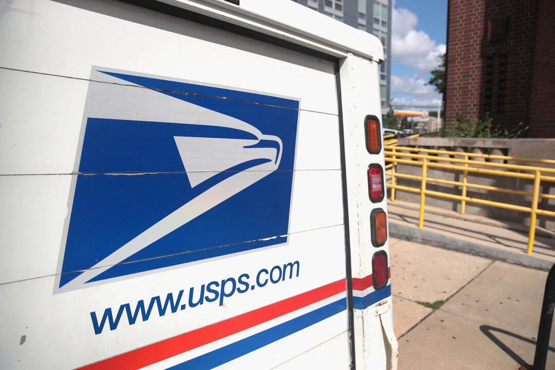 US Postal Service Fights Surveillance Ops Complaints