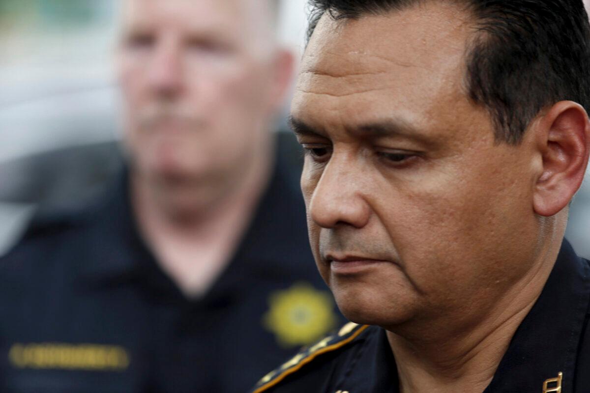 Harris County Sheriff Ed Gonzalez pauses while speaking outside a hospital, announcing the identity of the slain Harris County Sheriff's office deputy as Sandeep Dhaliwal in Houston, Texas, on Sept. 27, 2019. (Brett Coomer/Houston Chronicle via AP)