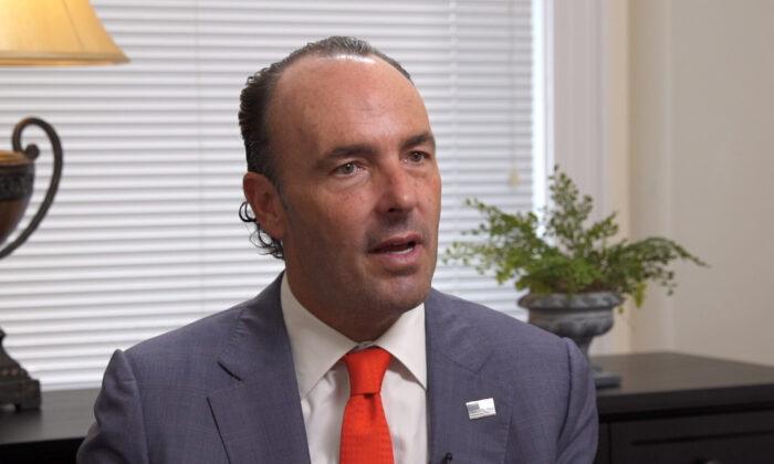 Wall Street Needs to Wake up to Security Risks in Chinese Stocks, Kyle Bass Says