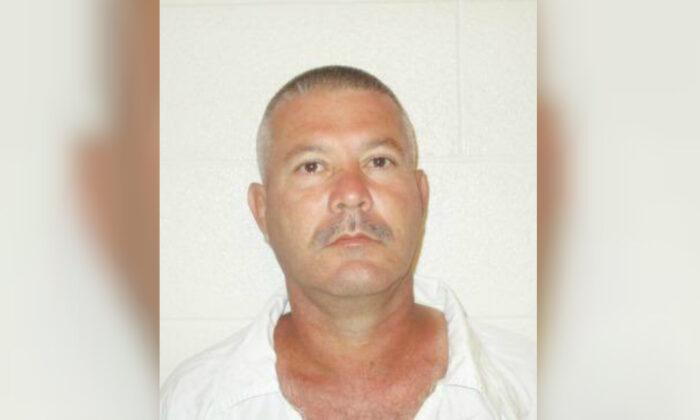 Convicted Murderer Escapes Prison, Manhunt Launched