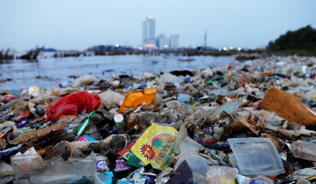 Indonesia Threatens to Report Countries for Refusing to Take Back Waste