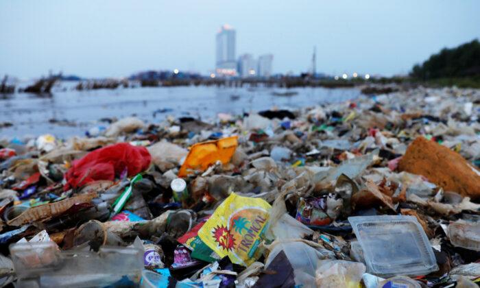 Indonesia Threatens to Report Countries for Refusing to Take Back Waste