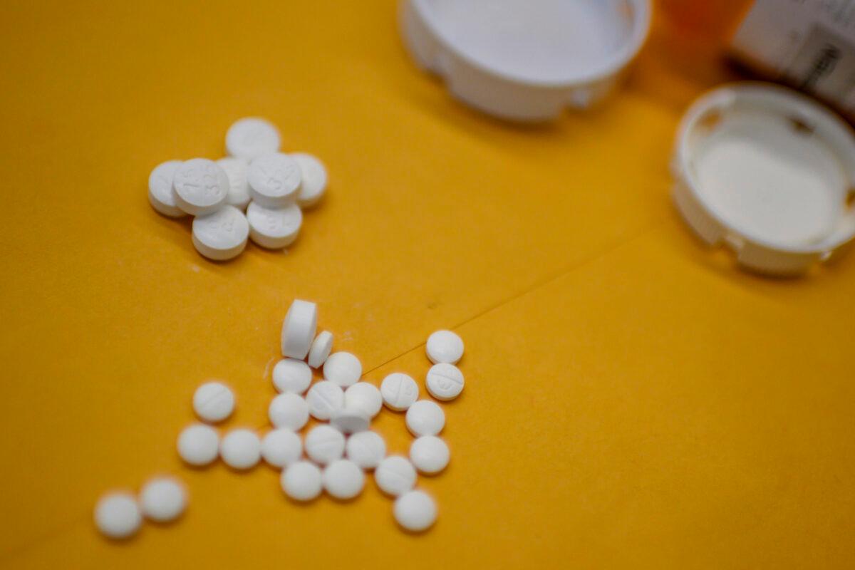 This illustration image shows tablets of opioid painkiller Oxycodon delivered on medical prescription taken in Washington on Sept. 18, 2019. (ERIC BARADAT/AFP/Getty Images)