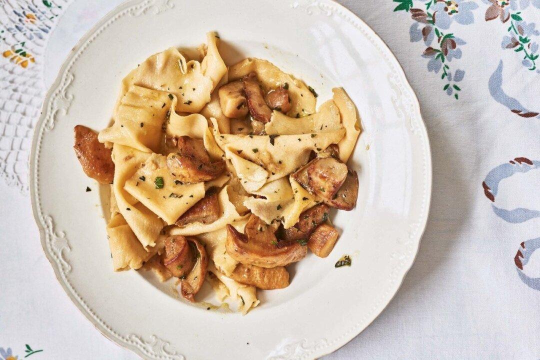 Marica’s Strapponi With Porcini Mushrooms