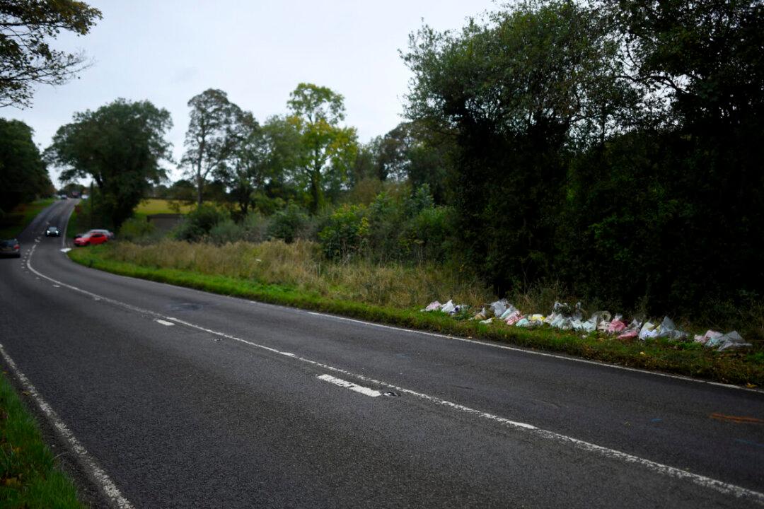 US Diplomat’s Wife Leaves UK Amid Fatal Crash Investigation