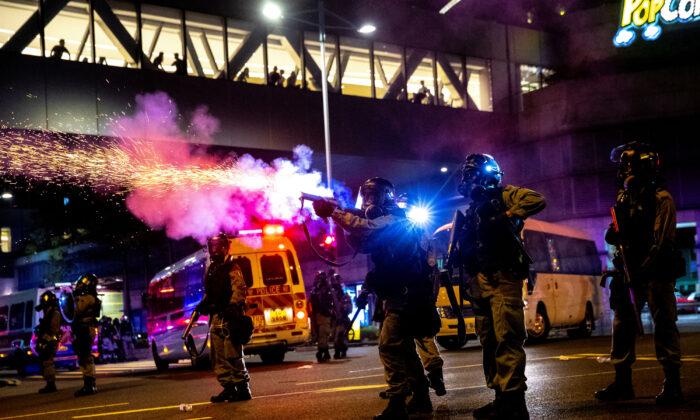 US Company Supplying Tear Gas to Hong Kong Police Faces Mounting Criticism