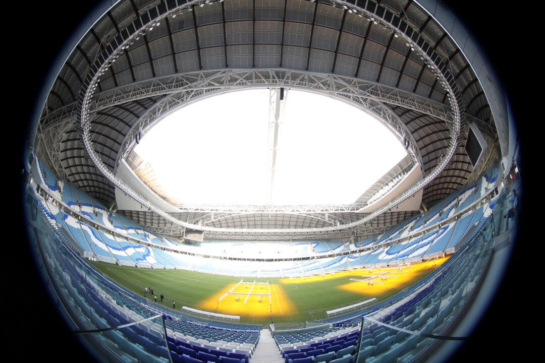 Qatar Showcases Pricey Cooling Tech for World Cup Soccer Stadium