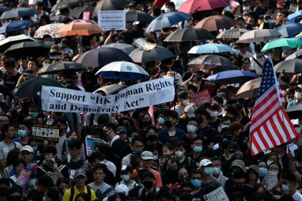 Protesters march from Chater Garden to the US consulate in Hong Kong on Sept. 8, 2019. (Anthony Wallace/AFP/Getty Images)