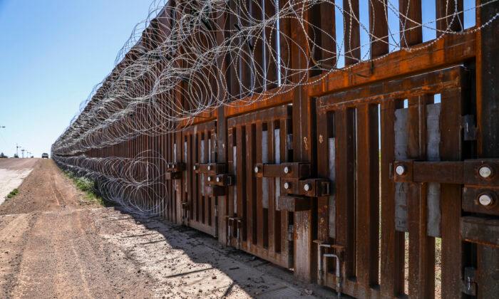 Biden's Halt to Border Wall Construction to Cost About 5,000 Jobs, Billions of Dollars: Former CBP Acting Commissioner