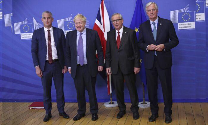 EU Leaders Endorse Brexit Deal, Send to UK