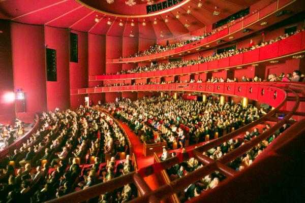 Shen Yun Performing Arts audience at Washington D.C. 's Kennedy Center, on April 17, 2019. (Lisa Fan/The Epoch Times)