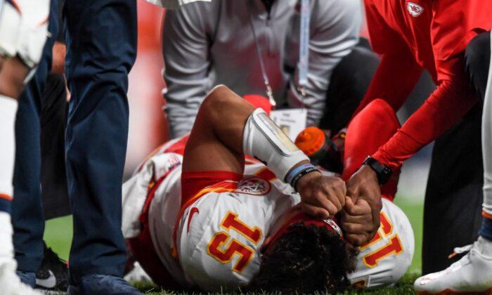 NFL MVP Patrick Mahomes Suffers ‘Freak’ Knee Injury