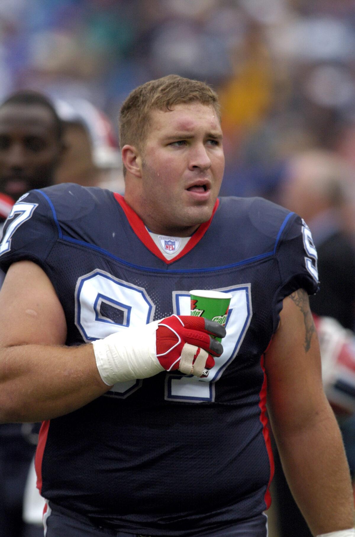Buffalo Bills defensive lineman Justin Bannan on the sideline during a 2005 game. (Mark Konezny/NFLPhotoLibrary)