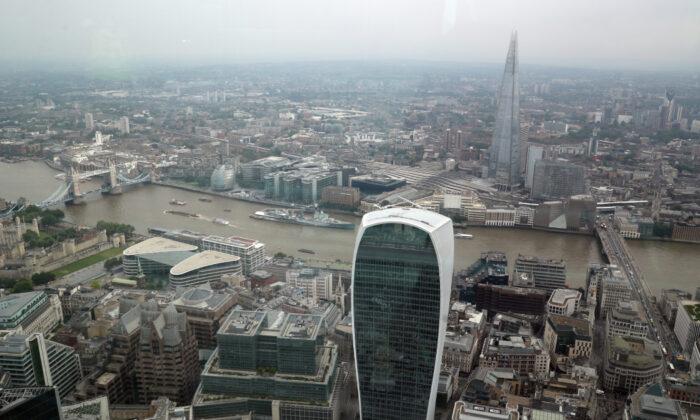 London Retains Global Finance Throne Amid Brexit Chaos