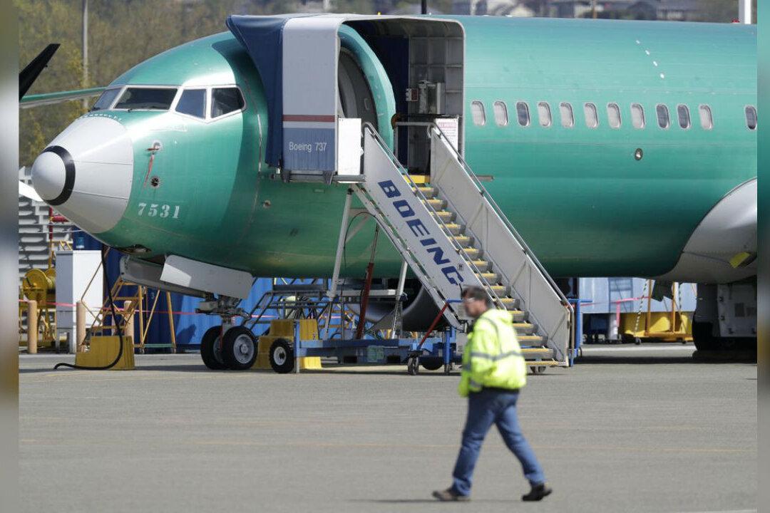Messages From Former Boeing Test Pilot Reveal 737 Max Concerns