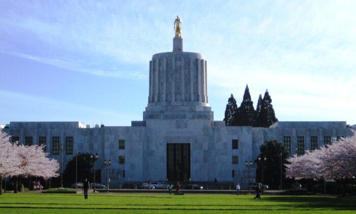 Oregon House Votes to Expel GOP Rep. Over State Capitol Breach