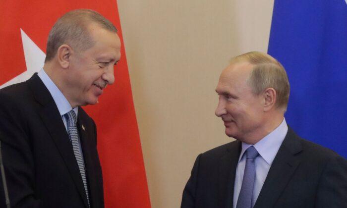 Russia, Turkey Agree to Remove Kurds From Turkey-Syria Border