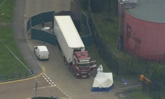 39 Bodies in UK Truck Container Identified as Chinese Nationals: Police