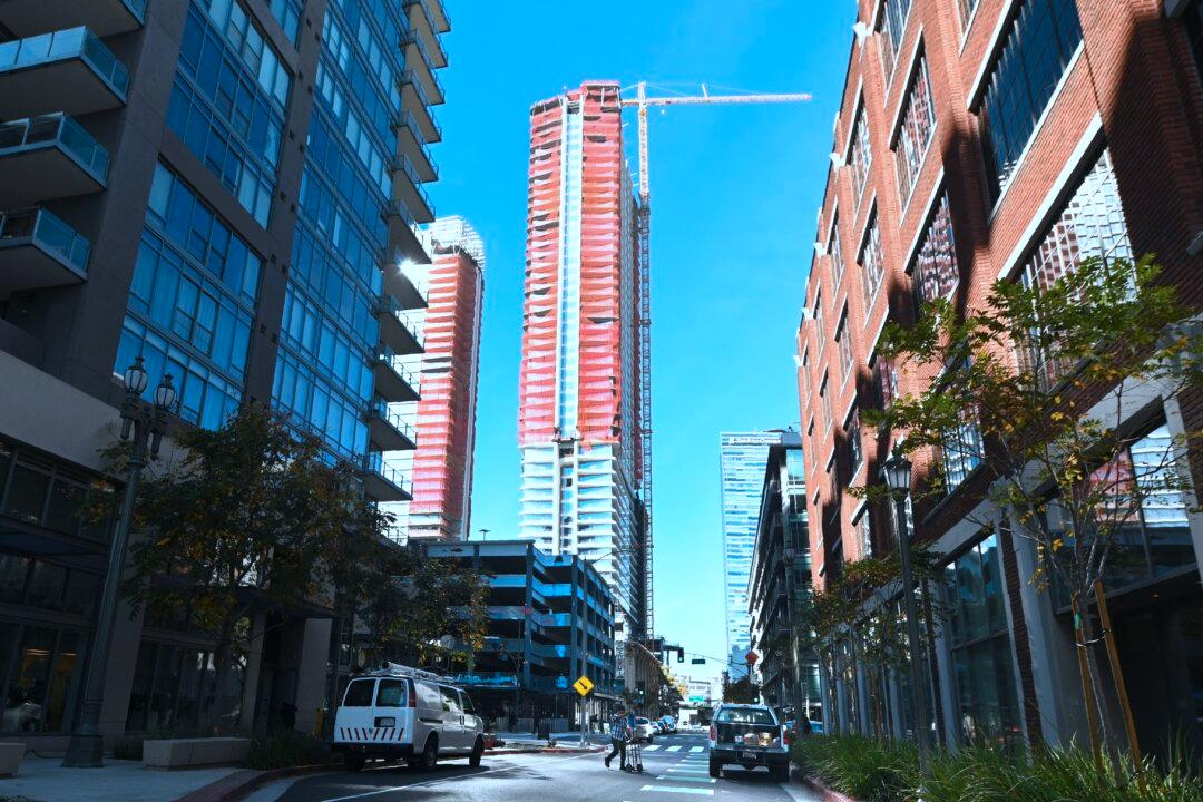 Beijing Developer’s $1 Billion Los Angeles Trophy Project Shuts Down