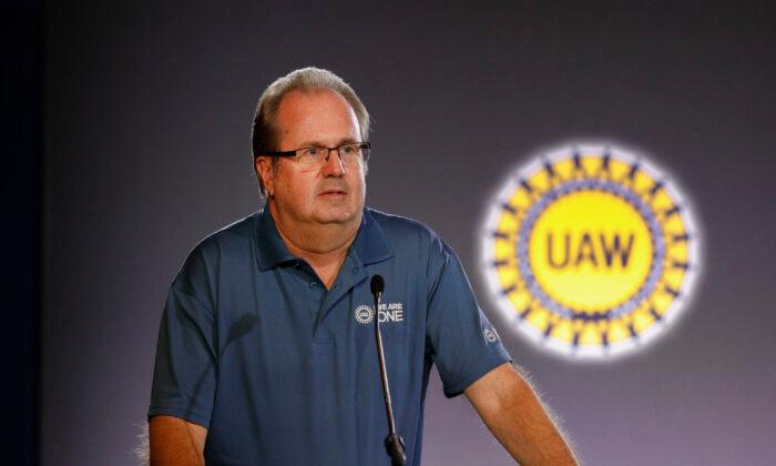 ‘Simple Greed’: Ex-UAW Leader Jones Charged With Corruption
