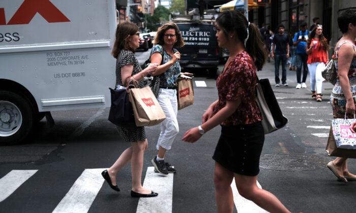 Consumer Spending Rises in July, Fueling Hopes for Sharp Economic Recovery