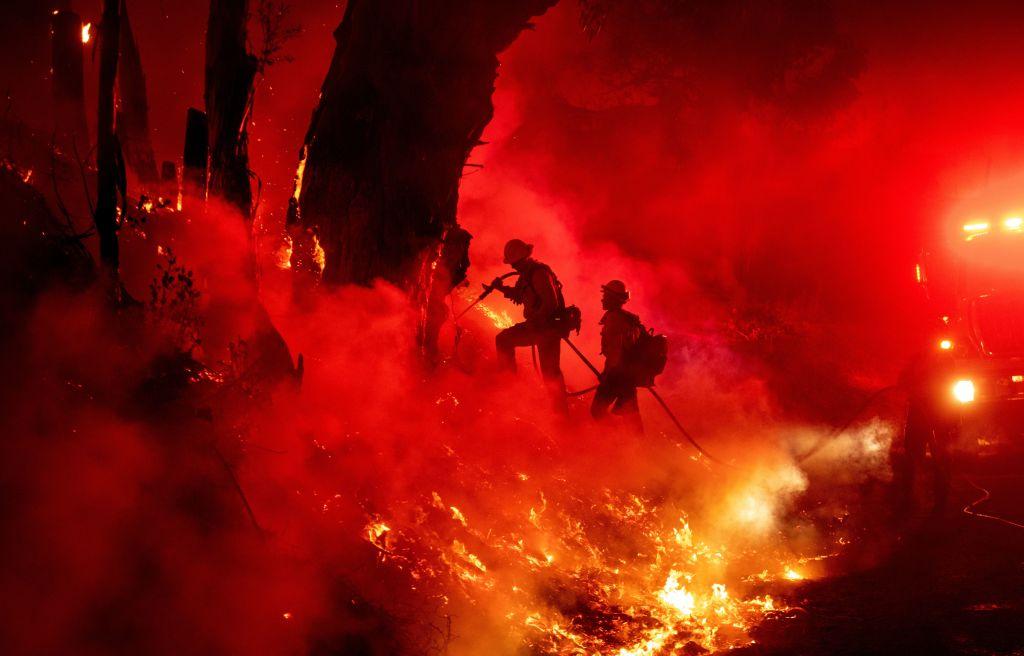 Firefighters work to control flames from a backfire during the Maria fire in Santa Paula on Nov. 1, 2019. (©Getty Images | <a href="https://www.gettyimages.com.au/detail/news-photo/firefighters-work-to-control-flames-from-a-backfire-during-news-photo/1179295474">JOSH EDELSON/AFP</a>)