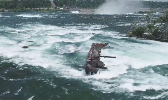 ‘Iron Scow’ Atop Niagara Falls Pushes Towards the Edge After 101 Years