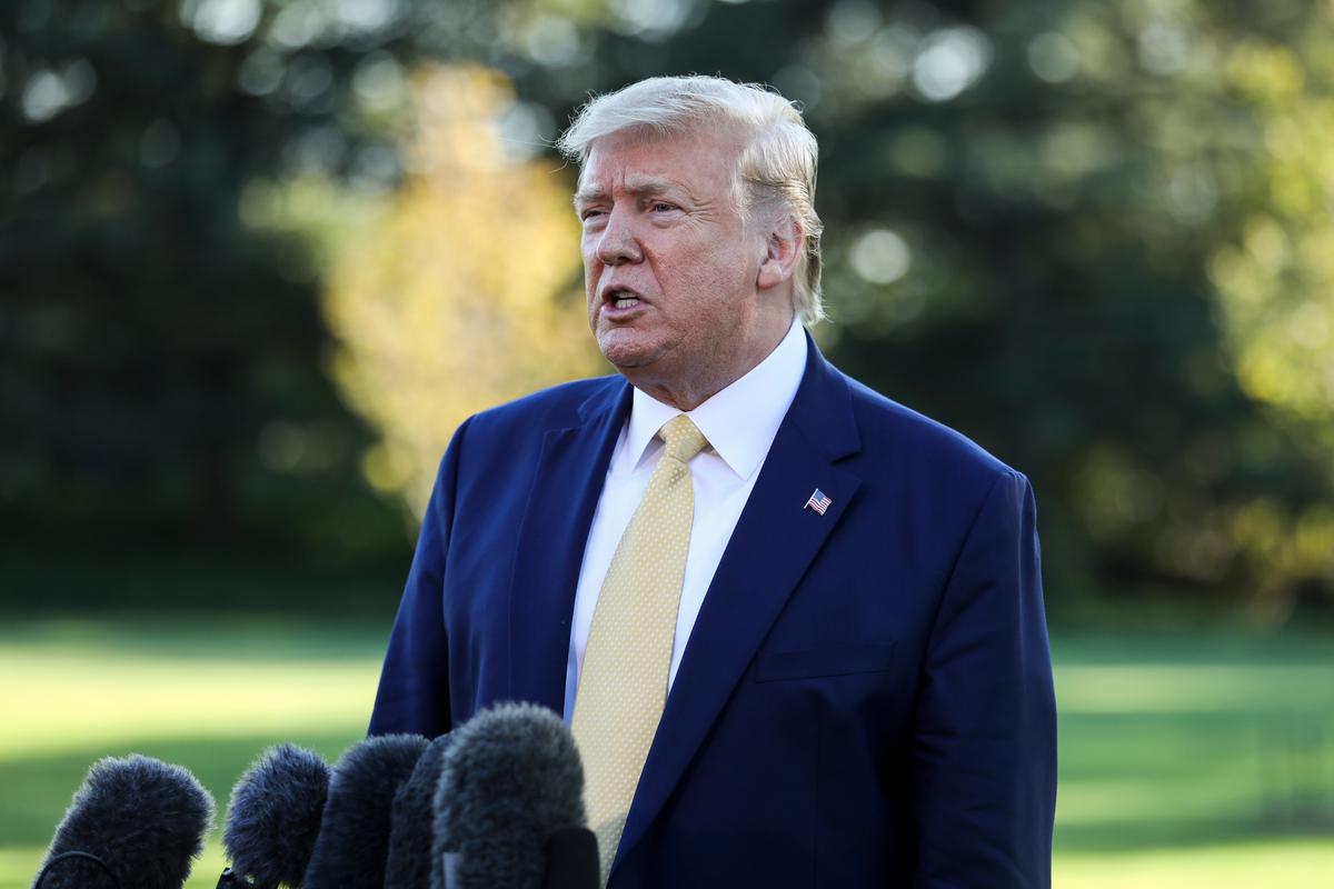 Trump Says US Will Raise Age Limit for Vaping to 21